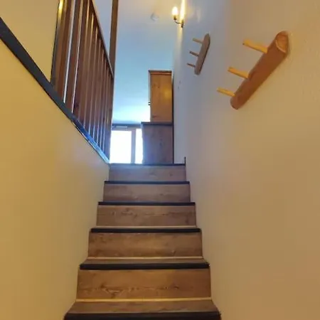 Appartement Chaleureux T2 Au Pied Des Pistes. Appt De 4 A 6 Personnes. *