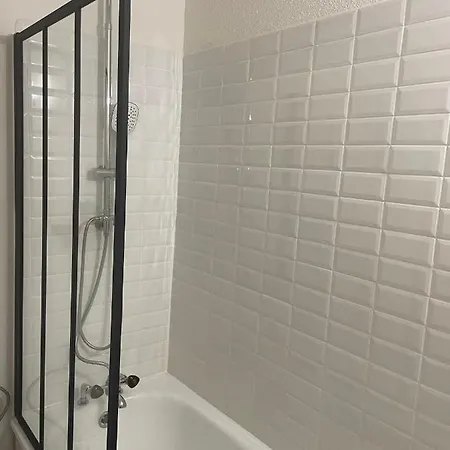 Chaleureux T2 Au Pied Des Pistes. Appt De 4 A 6 Personnes.