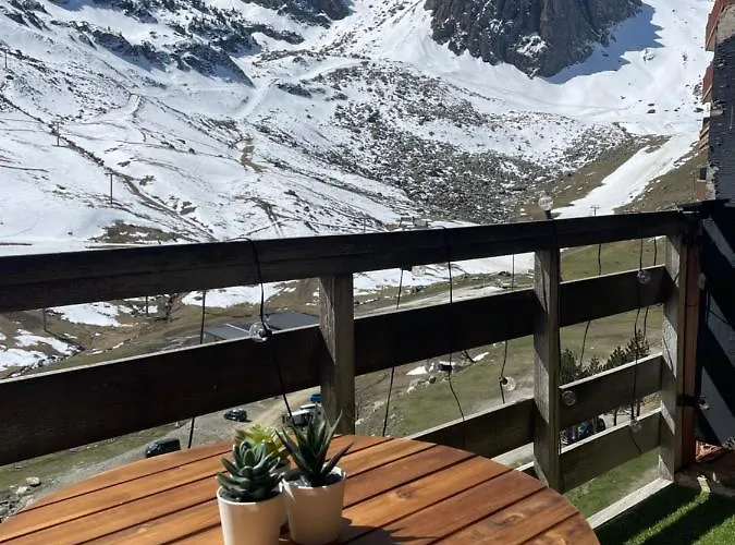 Chaleureux T2 Au Pied Des Pistes. Appt De 4 A 6 Personnes.